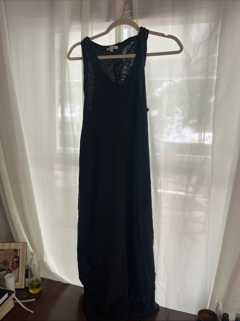 Elegant Black Asymmetrical Women's Dress - Sleeveless V-Neck